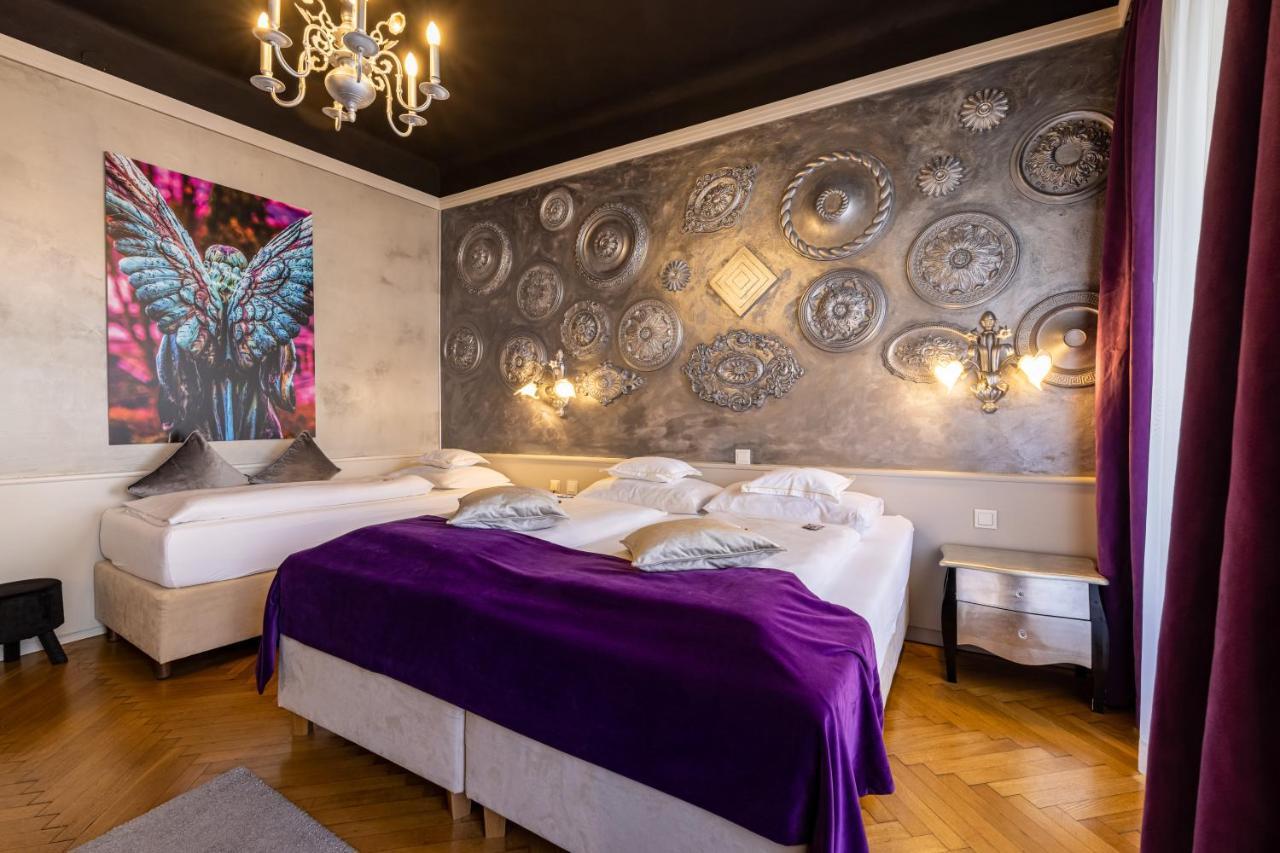 Boutique Hotel Goldenes Lamm Villach Buitenkant foto